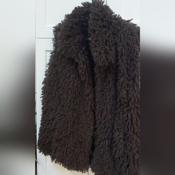 Katie Todd faux fur shaggy vest - Picture 3 of 5